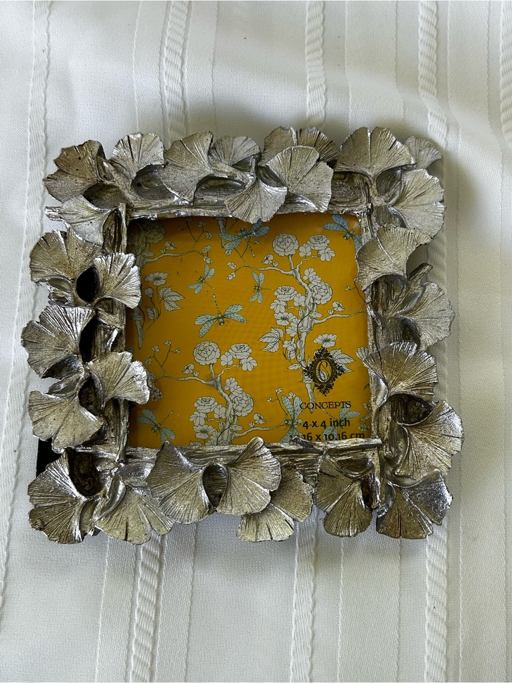 Concepts in Time Silver Leave 4x4 Picture Frame Home Decor Accents Black
